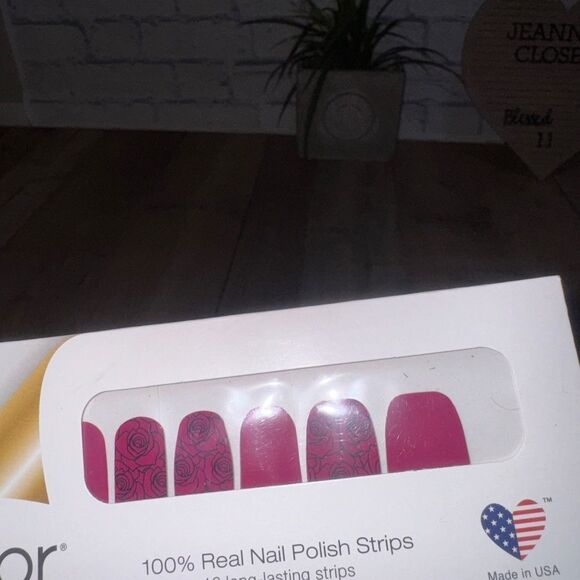 Color Street Nail Polish Strips 4 Pack Bundle  - Brand New. - Picture 4 of 12